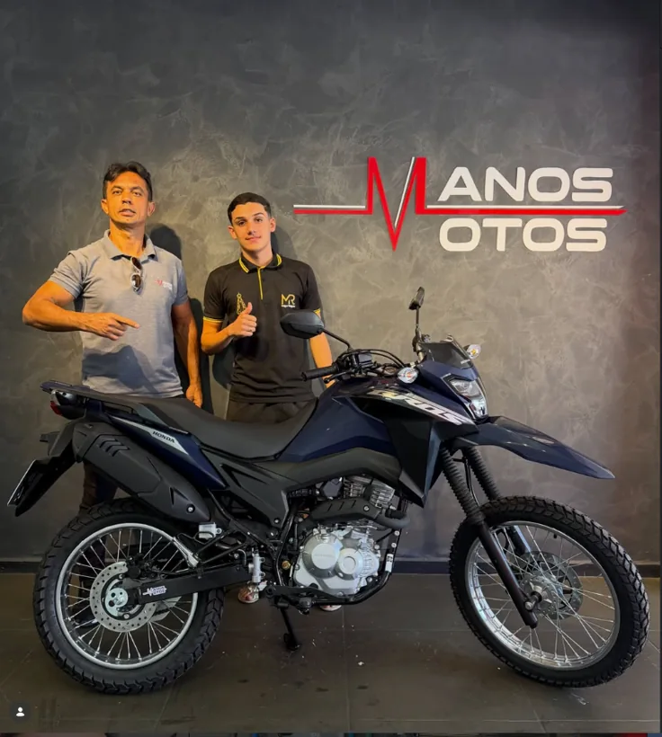 Entrega de Honda Bros na Manos Motos